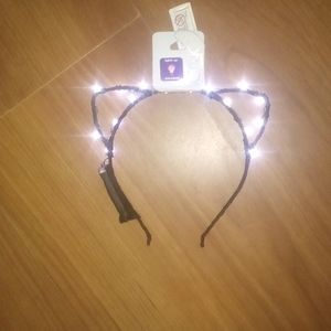 NWT "Icing" light up cat ears headband